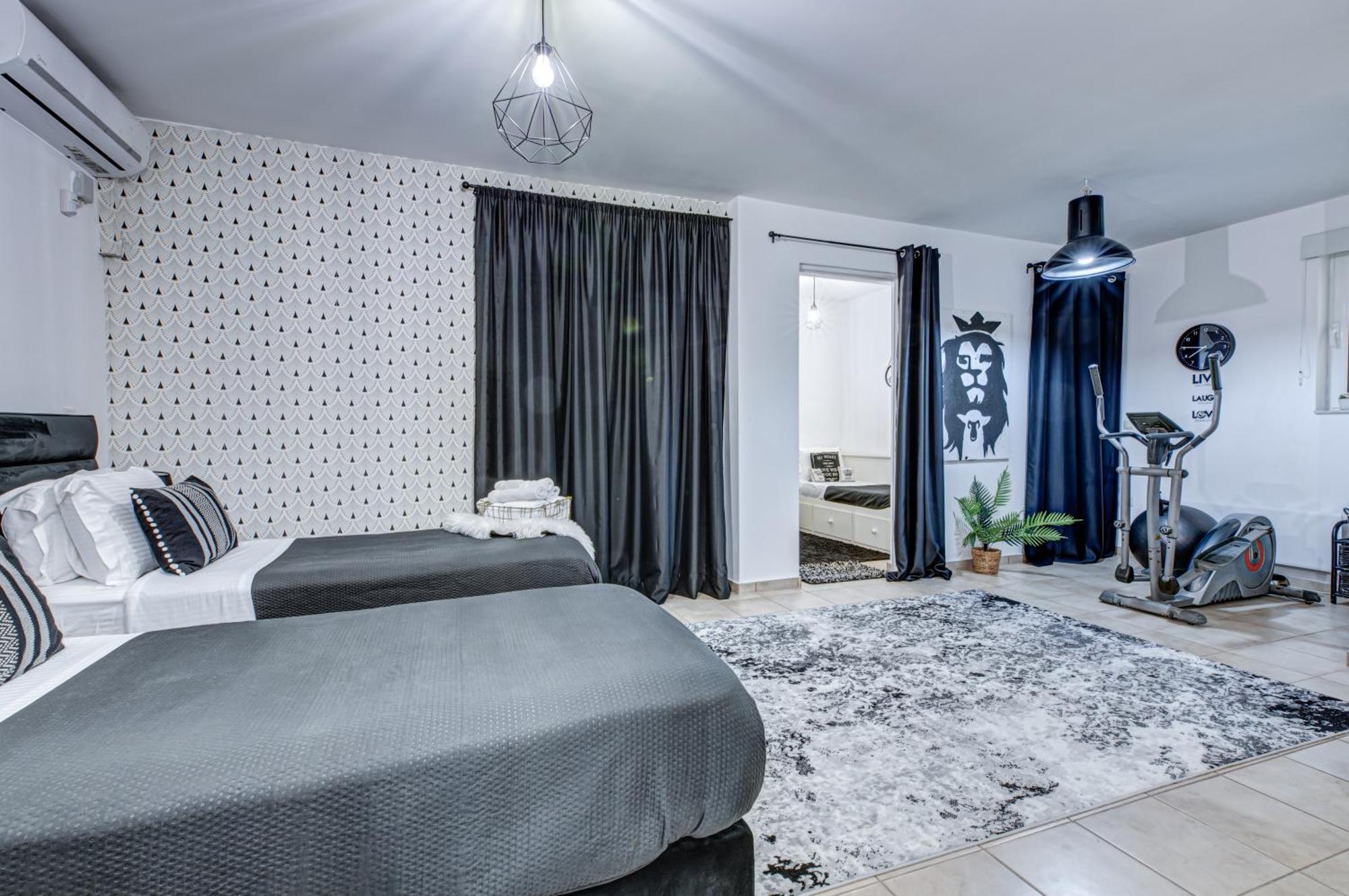 Milo Luxury House -Free Airport Pick Up-10Min Drive Markópoulon Exterior foto